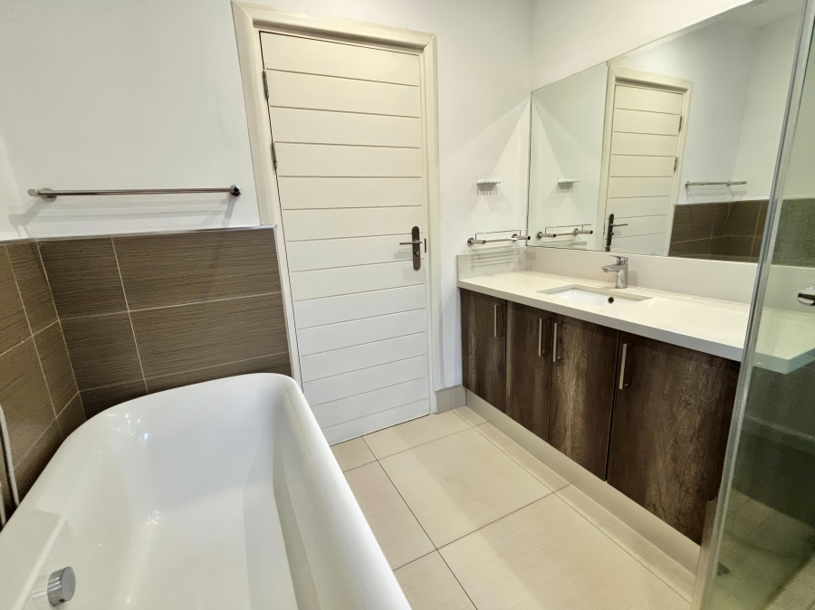 3 Bedroom Property for Sale in The Islands Estates North West